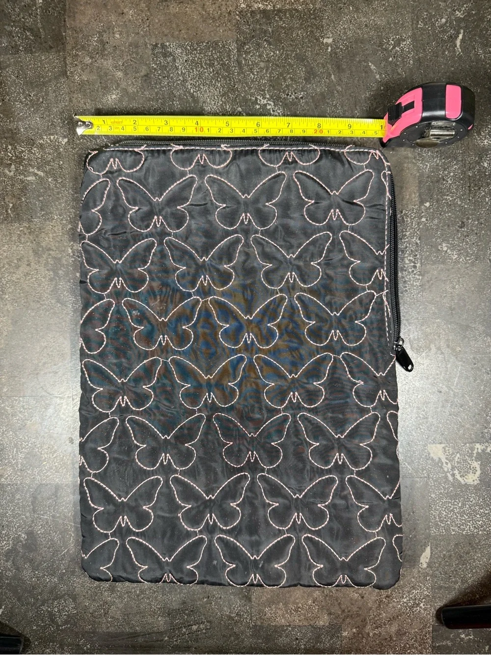 Quilted Butterfly Zipper Sleeve in Black with Pink Stitching